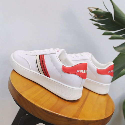 2023春节风尚 告别小白鞋，拥抱这5款惊艳短靴